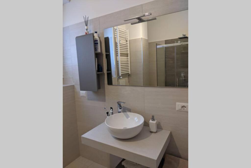 Modern Apartment - Como Centro โกโม ภายนอก รูปภาพ