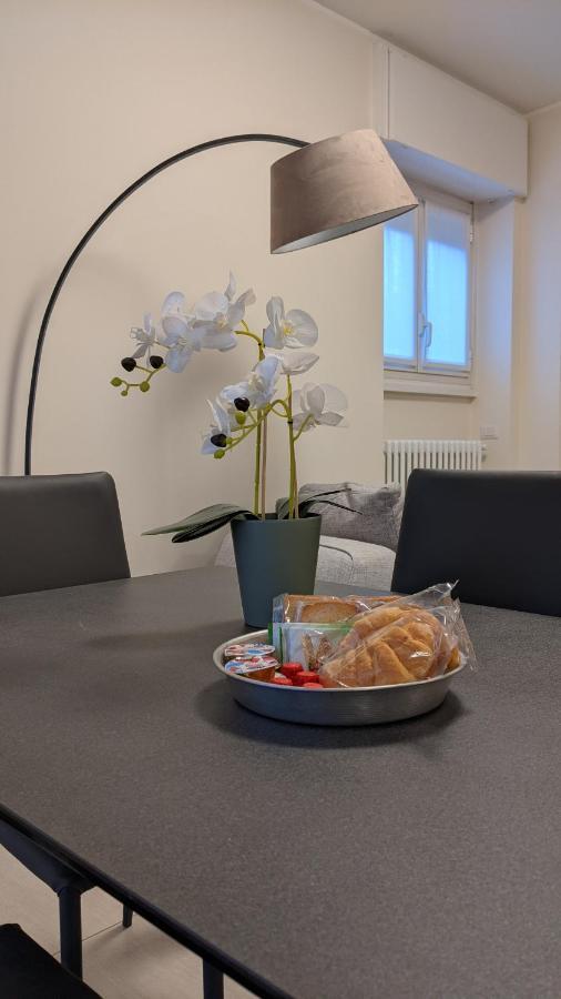 Modern Apartment - Como Centro โกโม ภายนอก รูปภาพ